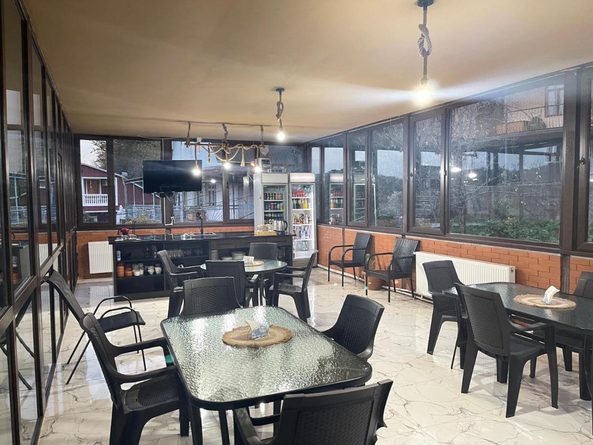 Guest House Royal Comfort With Terrace Kutaisi Exterior foto